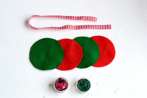 DIY Felt Christmas Ornaments