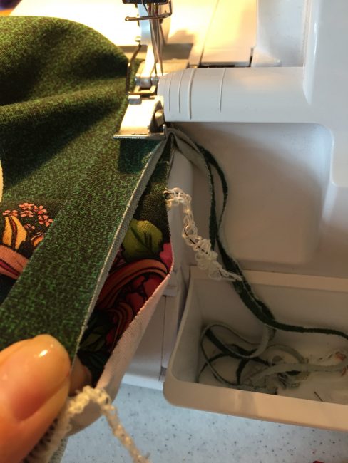 How to Sew a Neckband with Knit Fabric