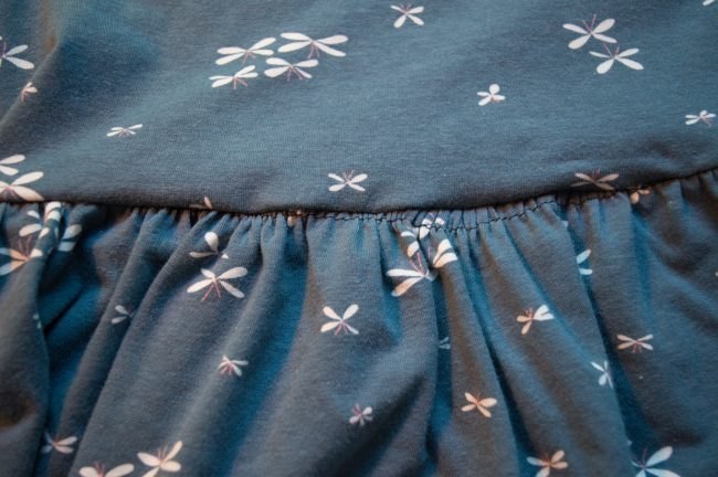 #1 Tutorial on How to Gather Knit Fabric