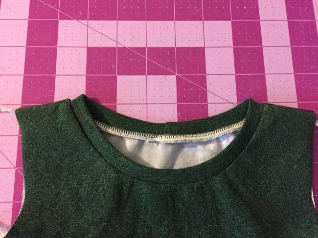 How to Sew a Neckband with Knit Fabric