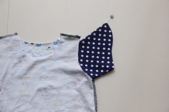 How to Sew Set-In Sleeves on Clothing