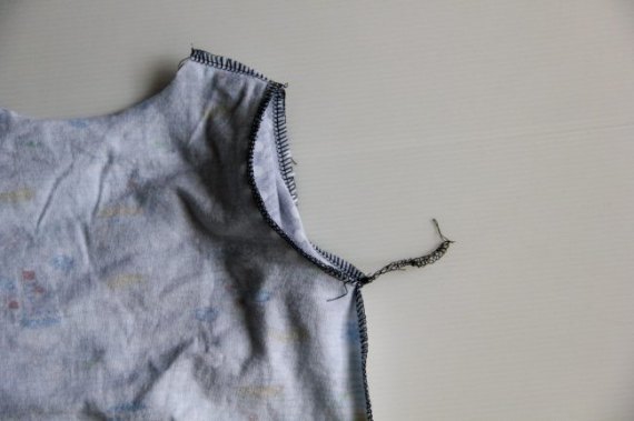 How to Sew Set-In Sleeves on Clothing