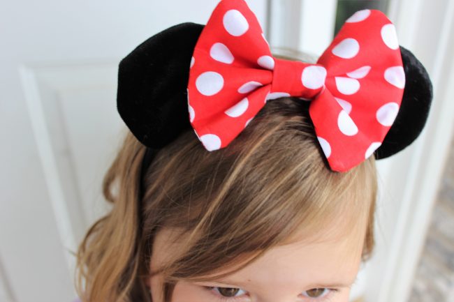 Free DIY Minnie Mouse Headband Tutorial