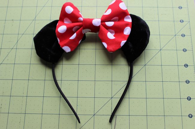 Free DIY Minnie Mouse Headband Tutorial