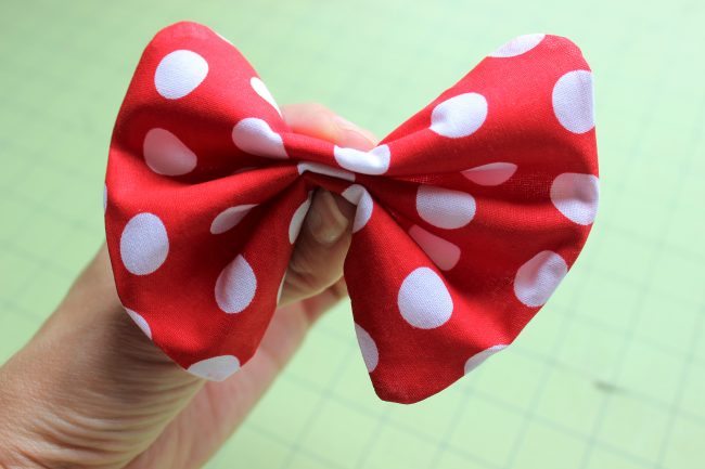 Free DIY Minnie Mouse Headband Tutorial