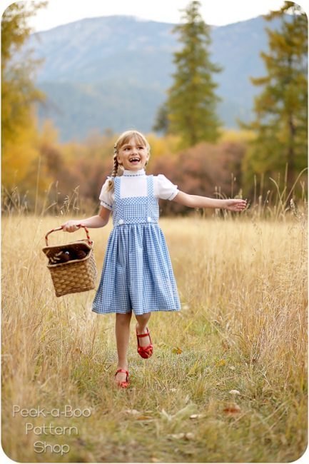 DIY Dorothy Costume Tutorial