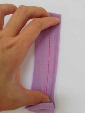 How to Sew Knit Fabric with a Sewing Machine 101