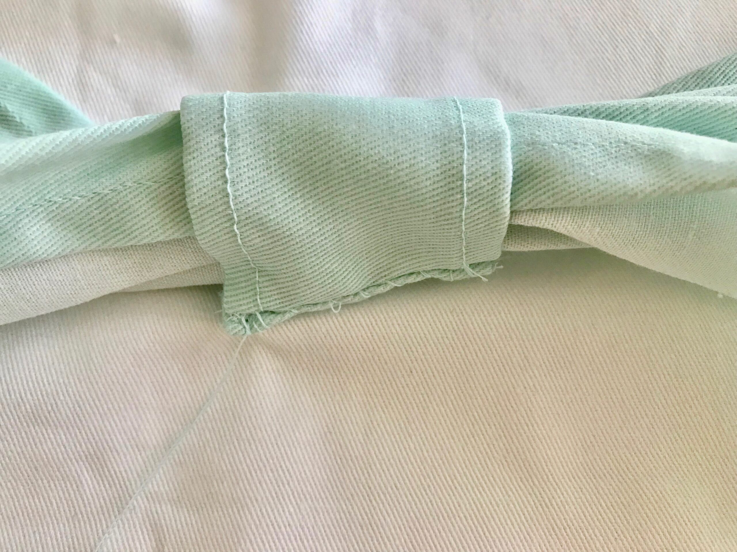 DIY Bow Pillow | Big Bow Pillow Cover Tutorial