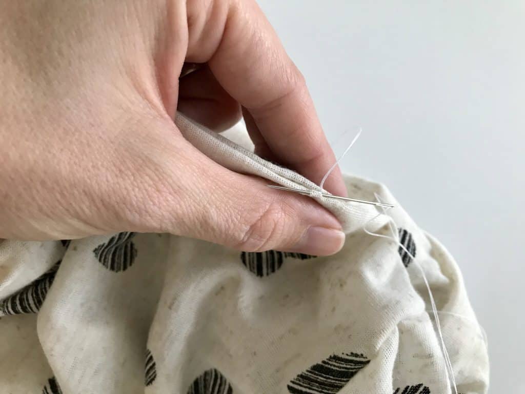 DIY Infinity Scarf With Hidden Pocket 10 DIY Infinity Scarf With Hidden Pocket