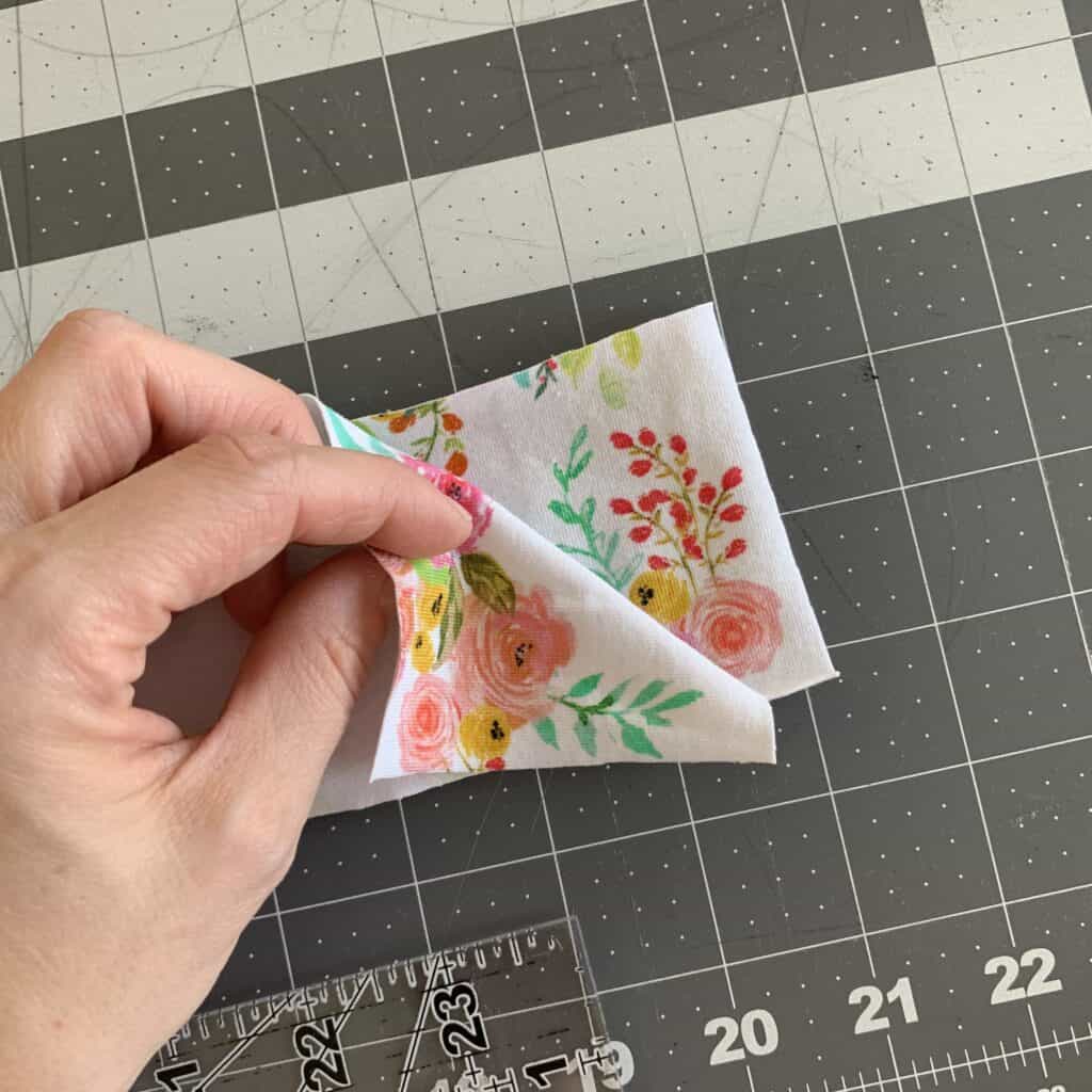 How to Add Ruffles to a Shirt 6 How to Add Ruffles to a Shirt