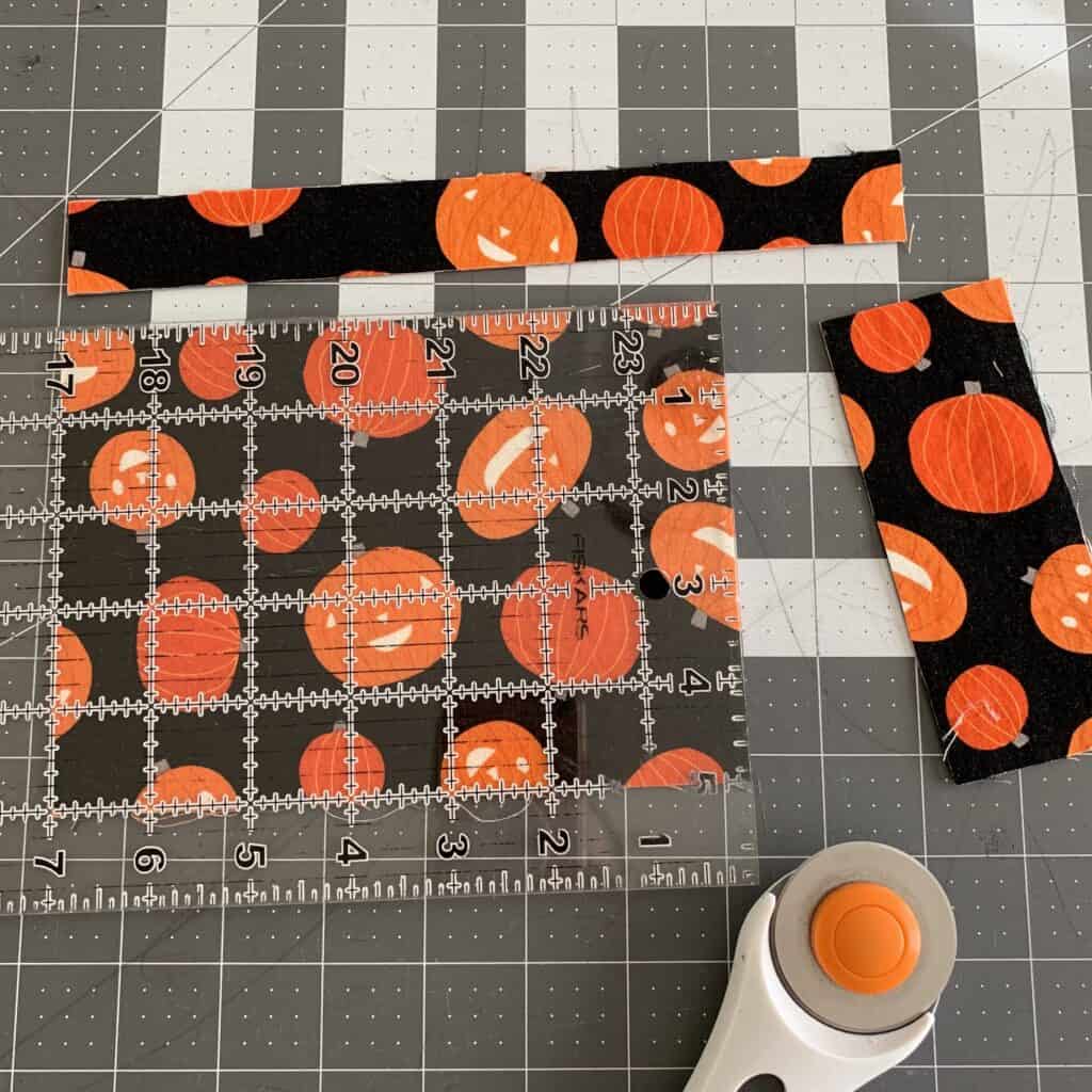 DIY Halloween Treat Bags | Free Tutorials 2 DIY Halloween Treat Bags | Free Tutorials