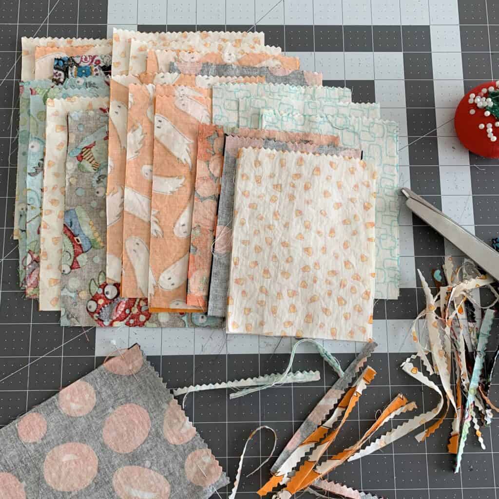 DIY Halloween Treat Bags | Free Tutorials 8 DIY Halloween Treat Bags | Free Tutorials