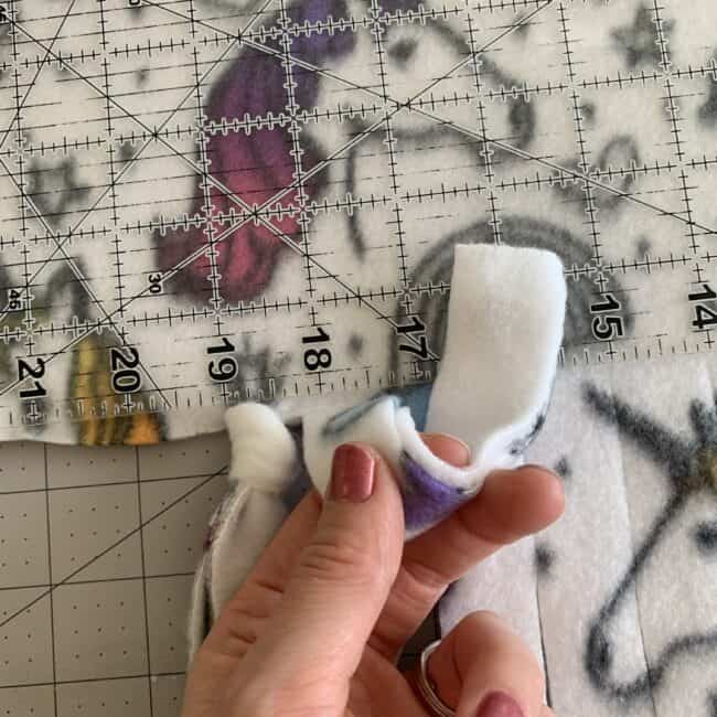 How To Make A DIY Fleece Blanket