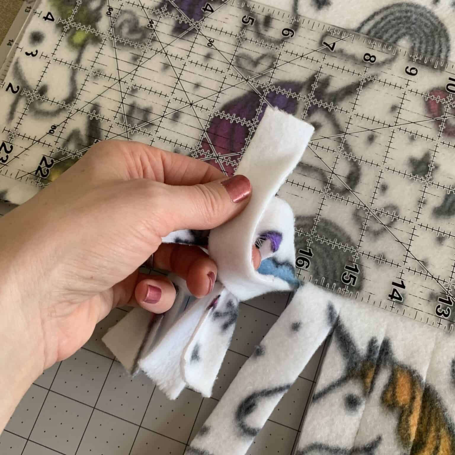 How To Make A DIY Fleece Blanket