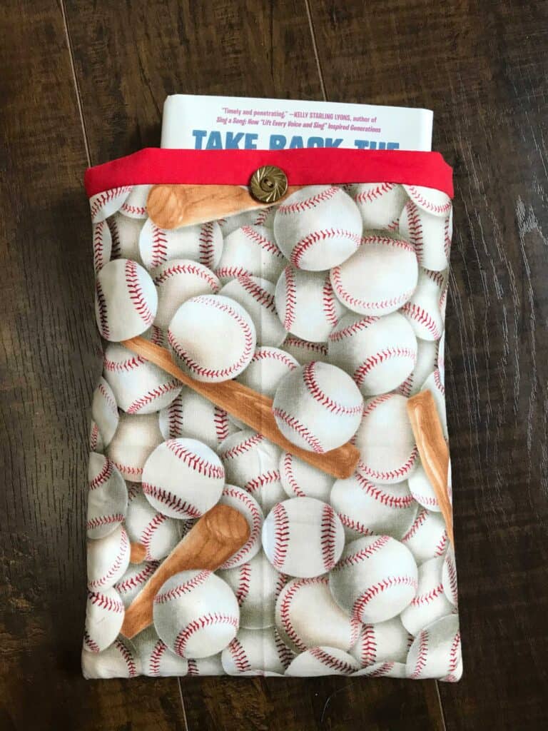 DIY Book Sleeve Free Tutorial PeekaBoo Pages