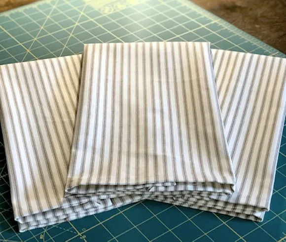 DIY Kitchen Towels | Free Towel Tutorial 19 DIY Kitchen Towels | Free Towel Tutorial